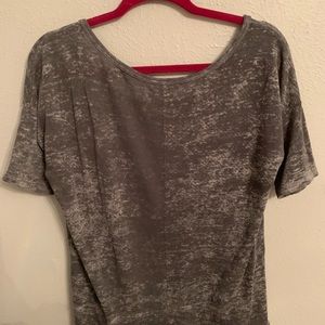 Grey quarter sleeve knit shirt